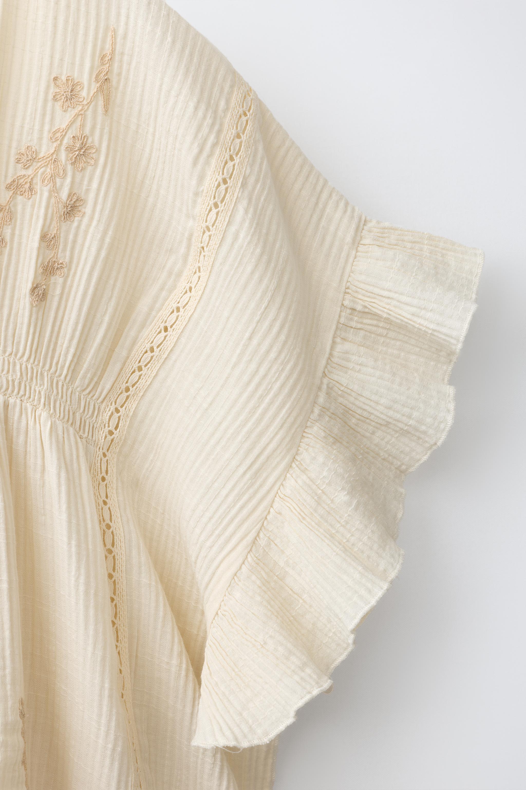 EMBROIDERED LACE INSERT CAFTAN
